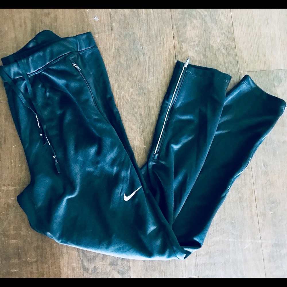 Nike Men’s Dri-fit jogger pant